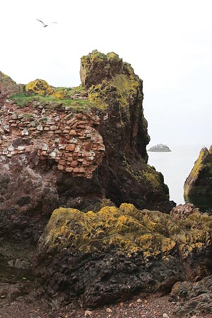 detail from photo of Dunbar Castle by Richard Paxman